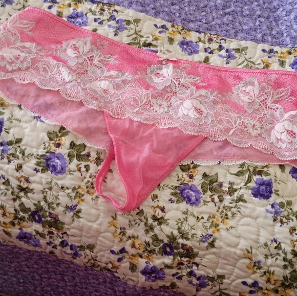 HTF Vintage Y2K Victoria Secret Panty Pantie Cheekini String Thong Second Skin